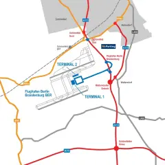 Mapa drogowa lotniska w Berlinie Brandenburgii (BER) z zaznaczonymi terminalami 1 i 2, parkingiem McParking oraz drogami dojazdowymi.