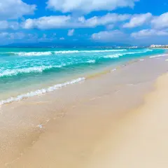 Majorka: morze czy ocean? Poznaj wody i plaże Balearów