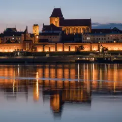 Toruń: Co zwiedzić? Przewodnik po atrakcjach i praktyczne wskazówki