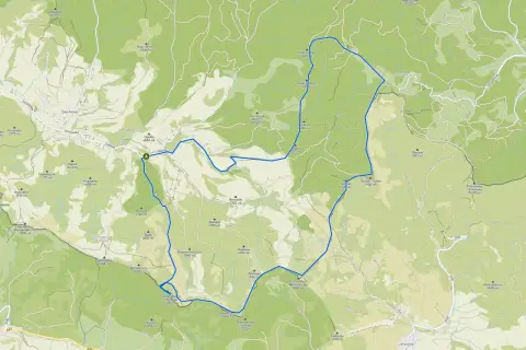 Szczawnica góry: mapa szlaków turystycznych z zaznaczonymi szczytami i schroniskami, idealna do planowania wędrówek po malowniczych terenach.