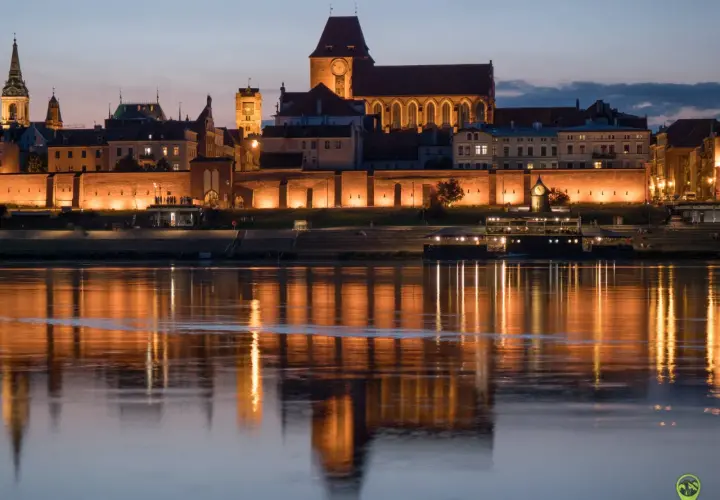 Toruń: Co zwiedzić? Przewodnik po atrakcjach i praktyczne wskazówki