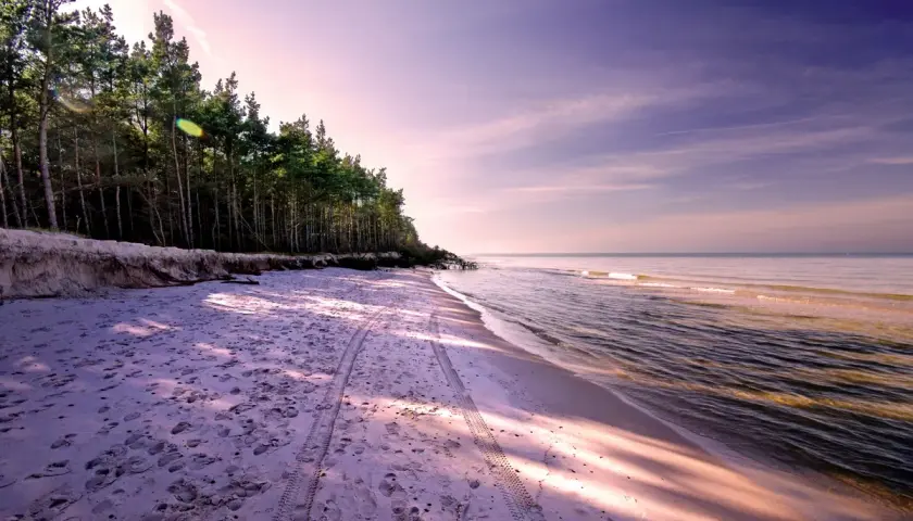 Najbliżej nad morze z Torunia? Szybki dojazd i plaże w zasięgu ręki