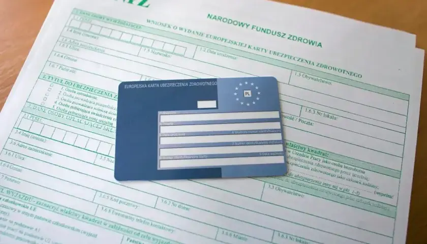Wniosek o wydanie Europejskiej Karty Ubezpieczenia Zdrowotnego (EKUZ) z NFZ. Karta EKUZ od ręki to klucz do ochrony zdrowia za granicą.
