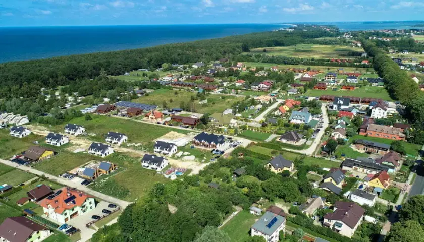 Sarbinowo Mielno: Ile km? Jak dojechać? Porównanie tras i kosztów