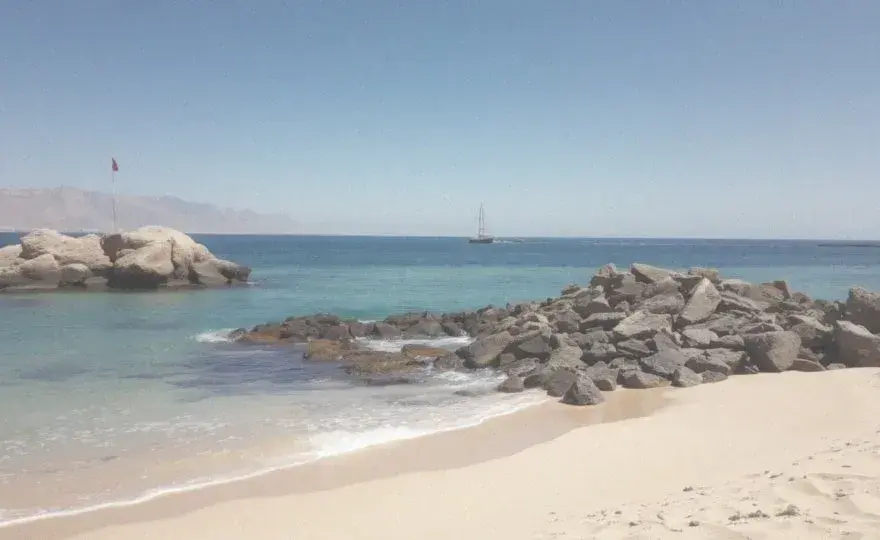 Marsa Alam: Nad jakim morzem leży? Odkryj Morze Czerwone