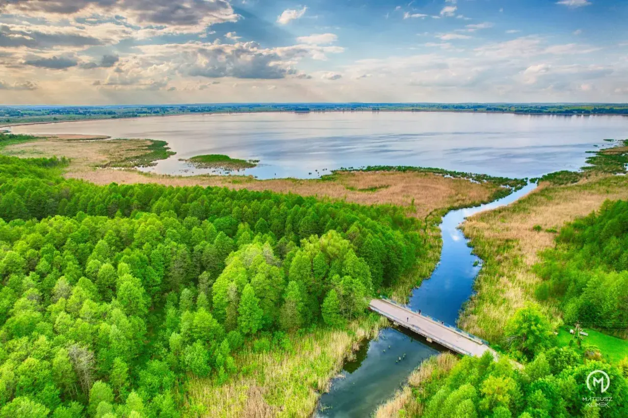 Najpiękniejsze miejsca w Polsce: przewodnik po zachwycających zakątkach