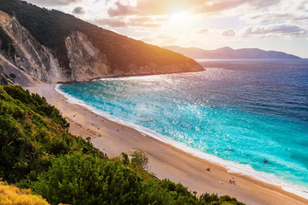 Najpiękniejsze plaże Grecji Navagio Elafonisi Myrtos