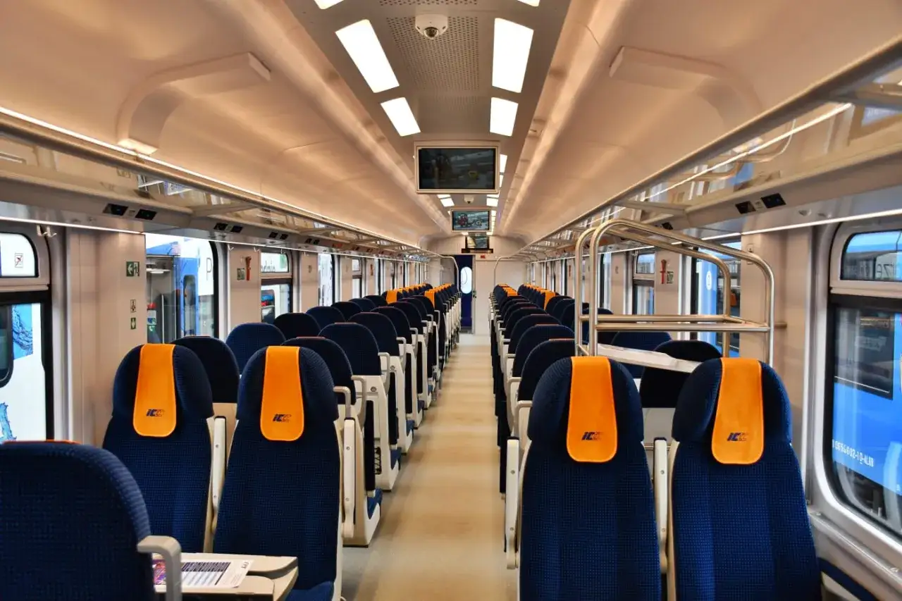 Wnętrze pociągu PKP Intercity